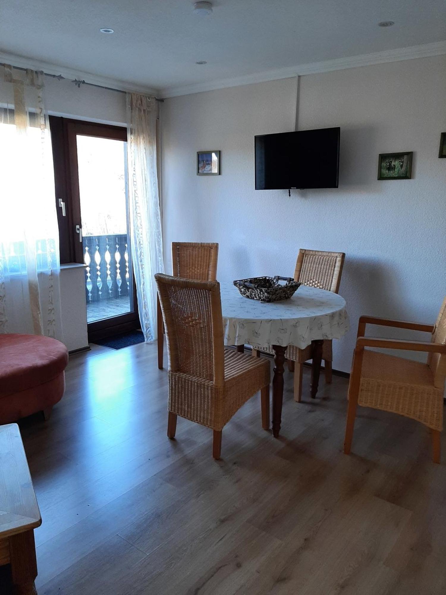 Ferienwohnung Bergblick Hallenberg Bagian luar foto
